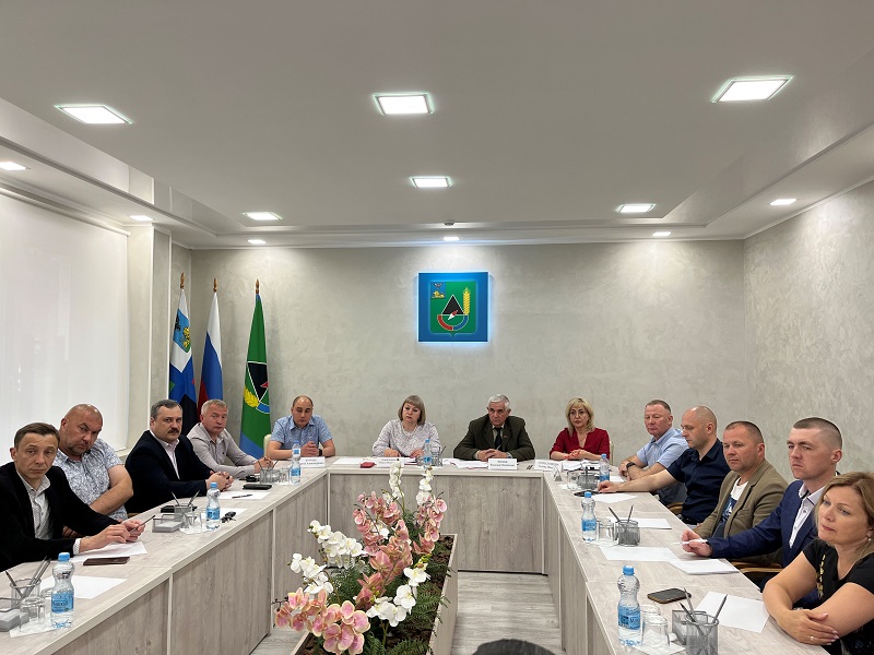 18 мая прошли заседания постоянных комиссий Совета депутатов Губкинского городского округа