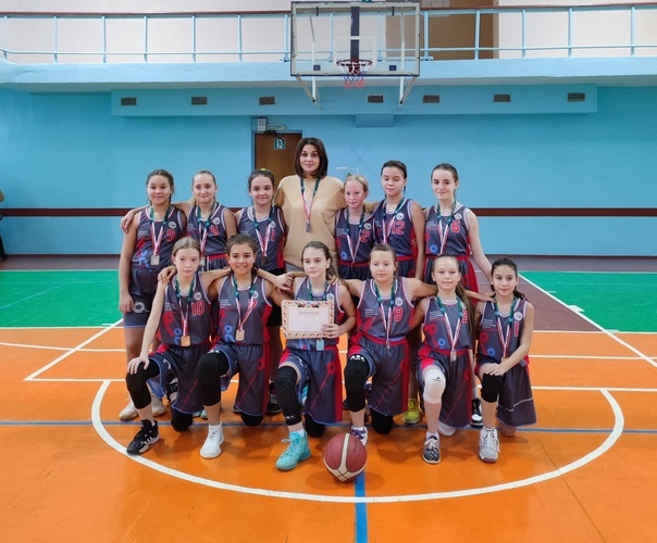 Первенство Белгородской области по баскетболу среди девушек прошло в Губкине.