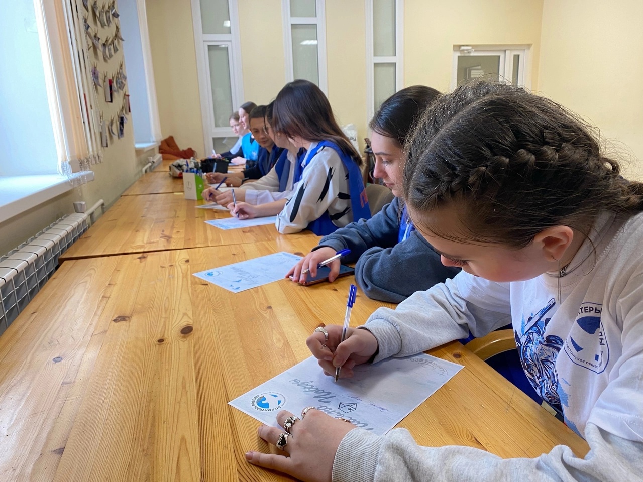 Губкинские волонтёры приняли участие в акции «Письма Победы».