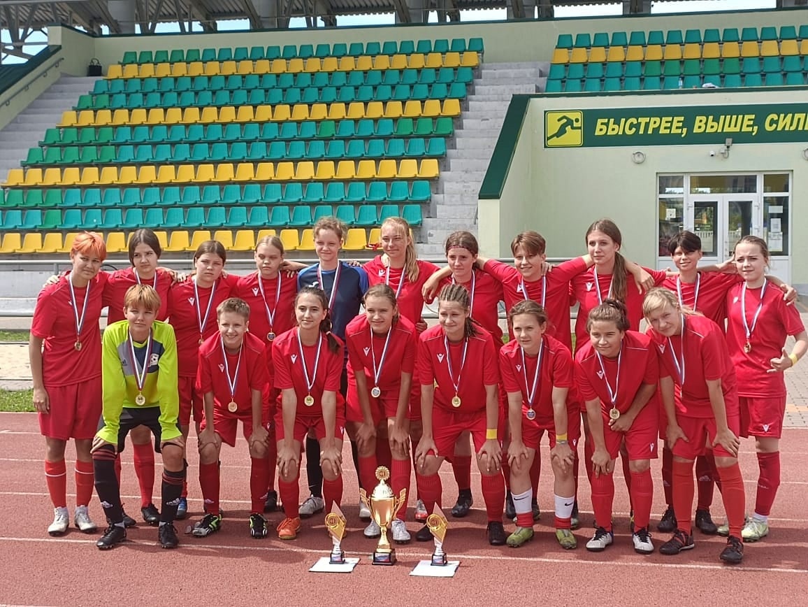 Состоялось Первенство России по футболу среди команд девушек.