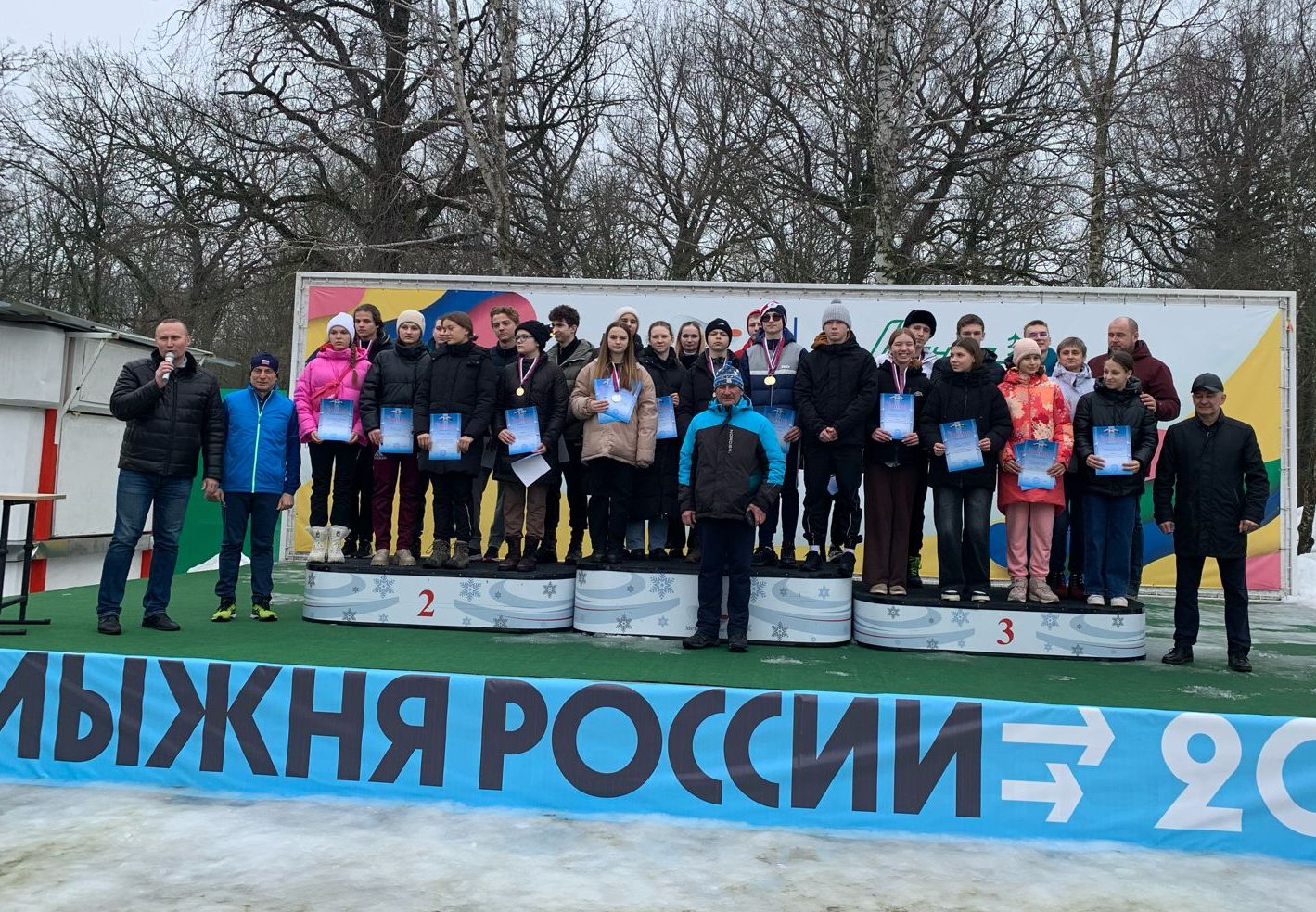 Команда учащихся Губкинского городского округа победила в областных соревнованиях по зимнему многоборью ГТО.