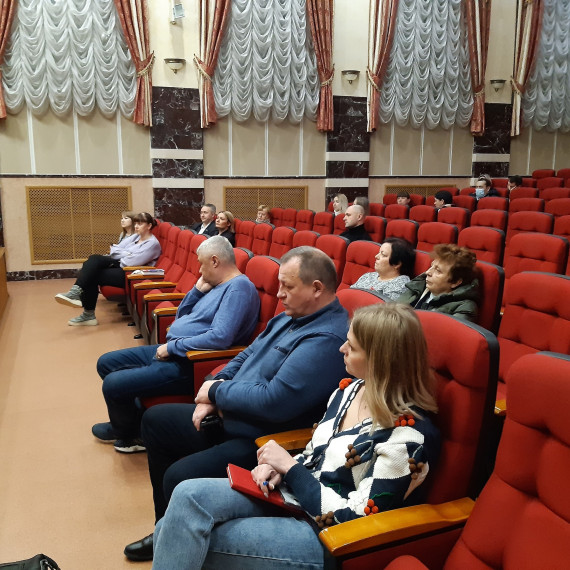18 января в зале центра культурного развития «Форум» состоялось первое собрание представителей Управляющей компании «Земляне» с жителями многоквартирных домов..