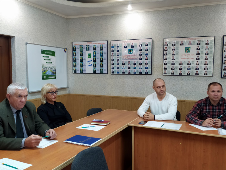 Заседания постоянных комиссий Совета депутатов Губкинского городского округа.