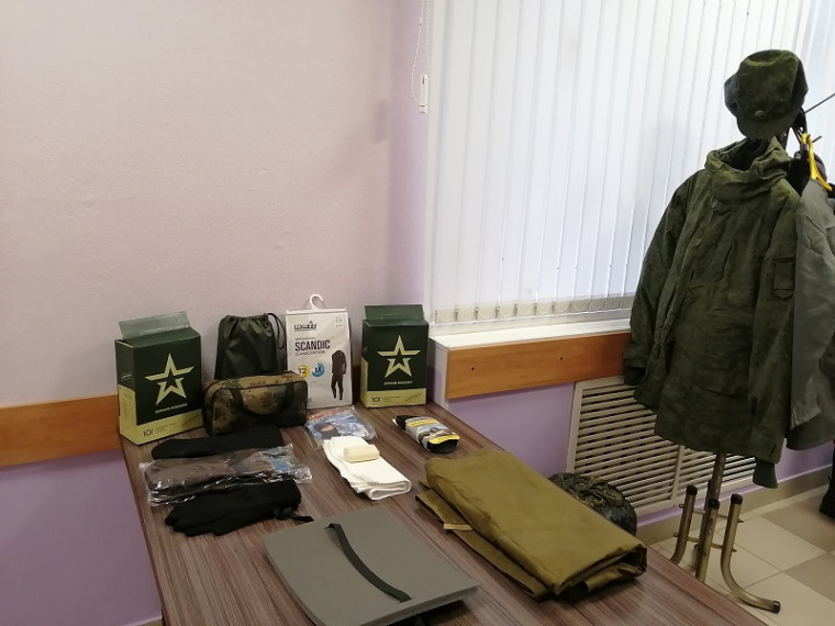 Депутаты Совета депутатов посетили Центр «Союз поддержки матерей и жён военнослужащих».