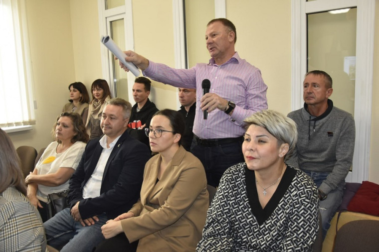 Депутаты Совета депутатов приняли участие в обсуждении реализации проекта «Губкин-Лесопляж».